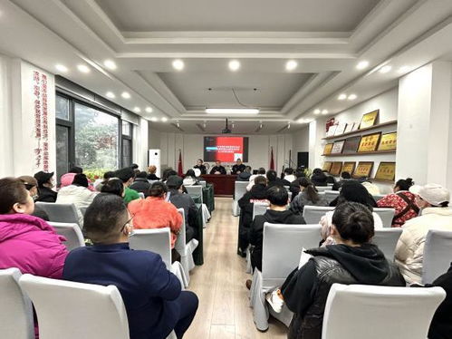 涪城區(qū)召開餐飲服務(wù)單位創(chuàng)建國家食品安全示范城市暨企業(yè)落實食品安全主體責(zé)任培訓(xùn)會 展覽展示服務(wù)