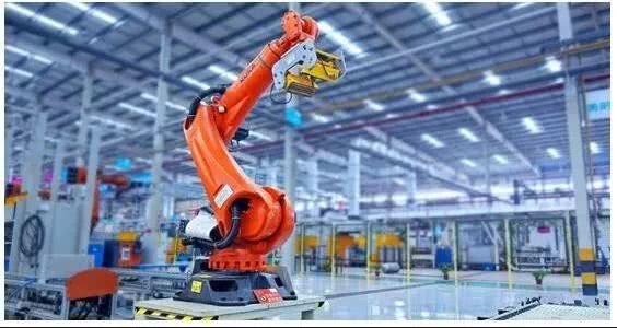 武漢開發區企業競逐“燈塔工廠”建設，引領智能制造新浪潮